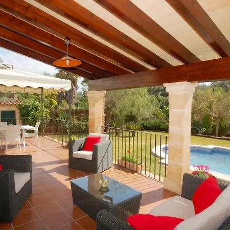 Mariposa Villa Pollenca